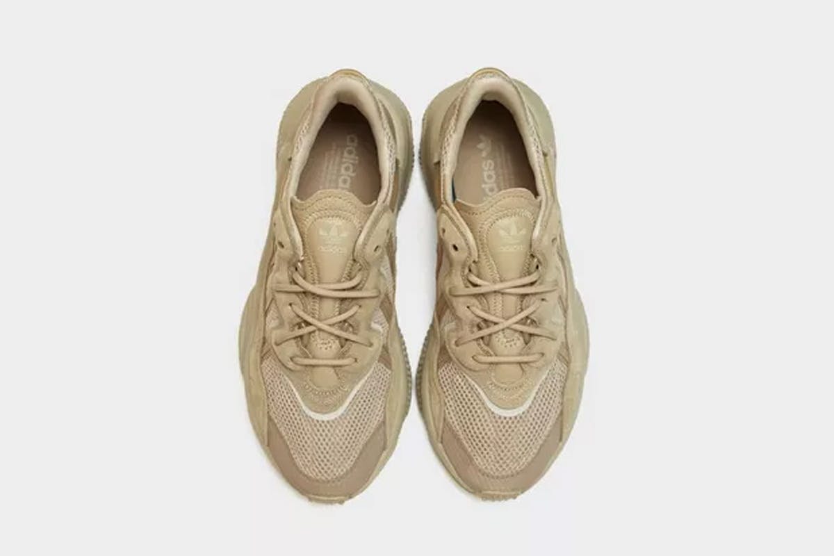 ozweego vs yeezy 700